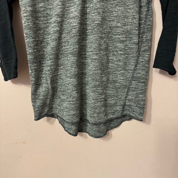 Aritzia Wilfred Free Colorblock Baseball Shirt Women Size S - Picture 3 of 6